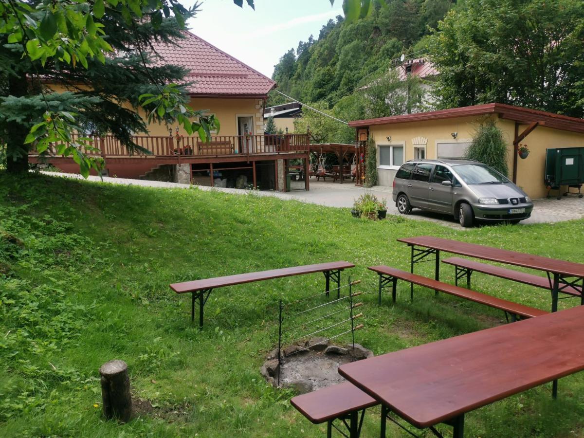 Privát Adriana Apartment Kremnica Exterior foto